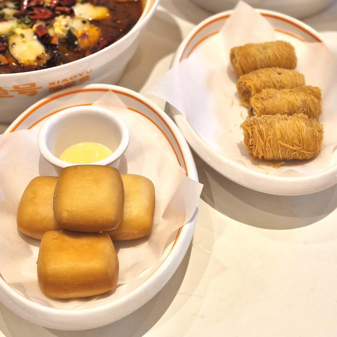 快餐品牌走向“正餐化”，推出炸馒头和香芋卷等小吃丰富菜单。（陈爱薇摄）