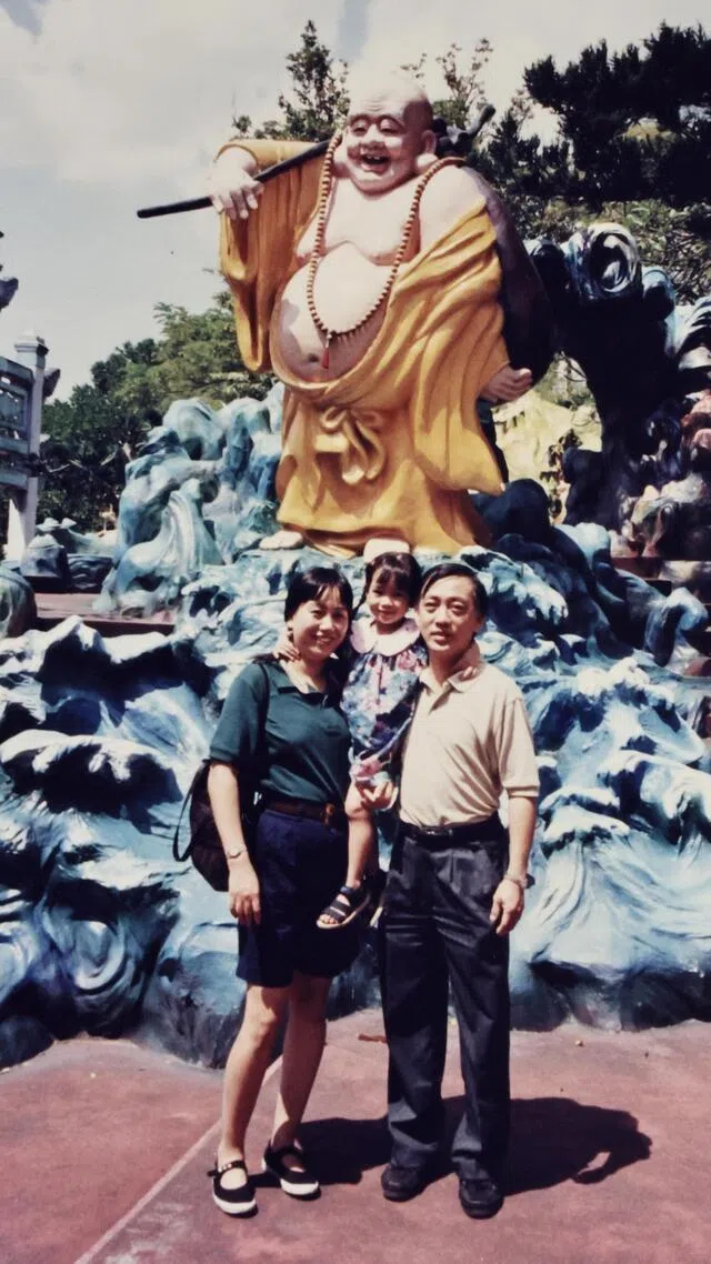 王品华与丈夫育有一名独生女。（受访者提供）