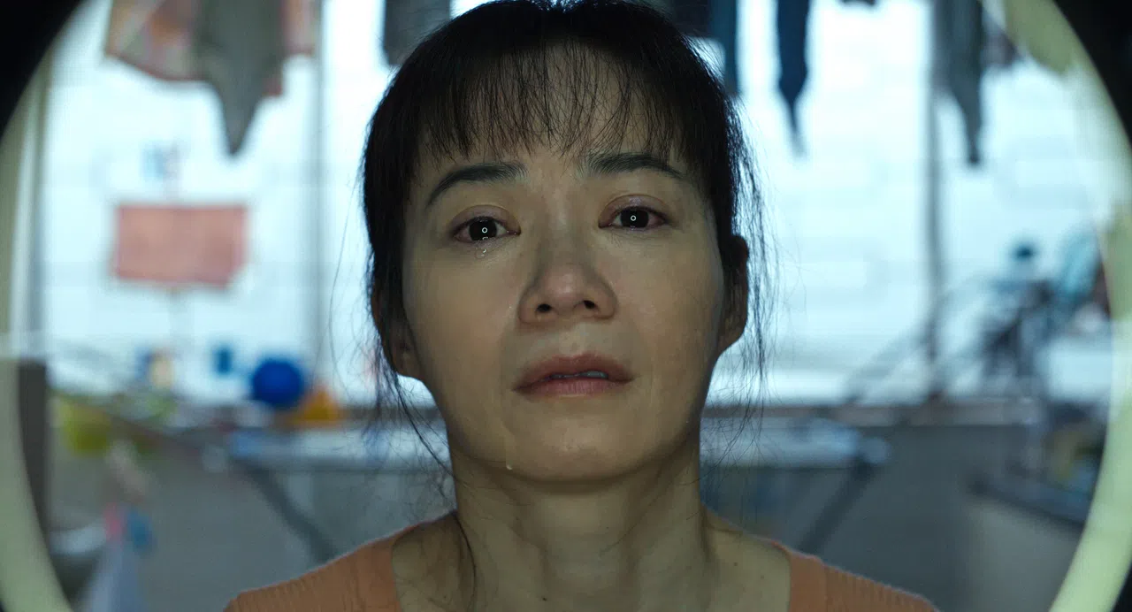 《我们不是陌生人》主创团队近期积极为作品造势。（长景路工作室提供）