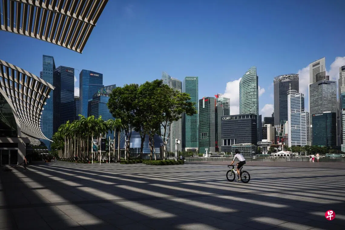截至上半年，富时海峡时报房地产投资信托指数（FTSE ST REITs Index）的总回报率为负6.2%，低于取得11.3%总回报率的海峡时报指数。 （档案照片）