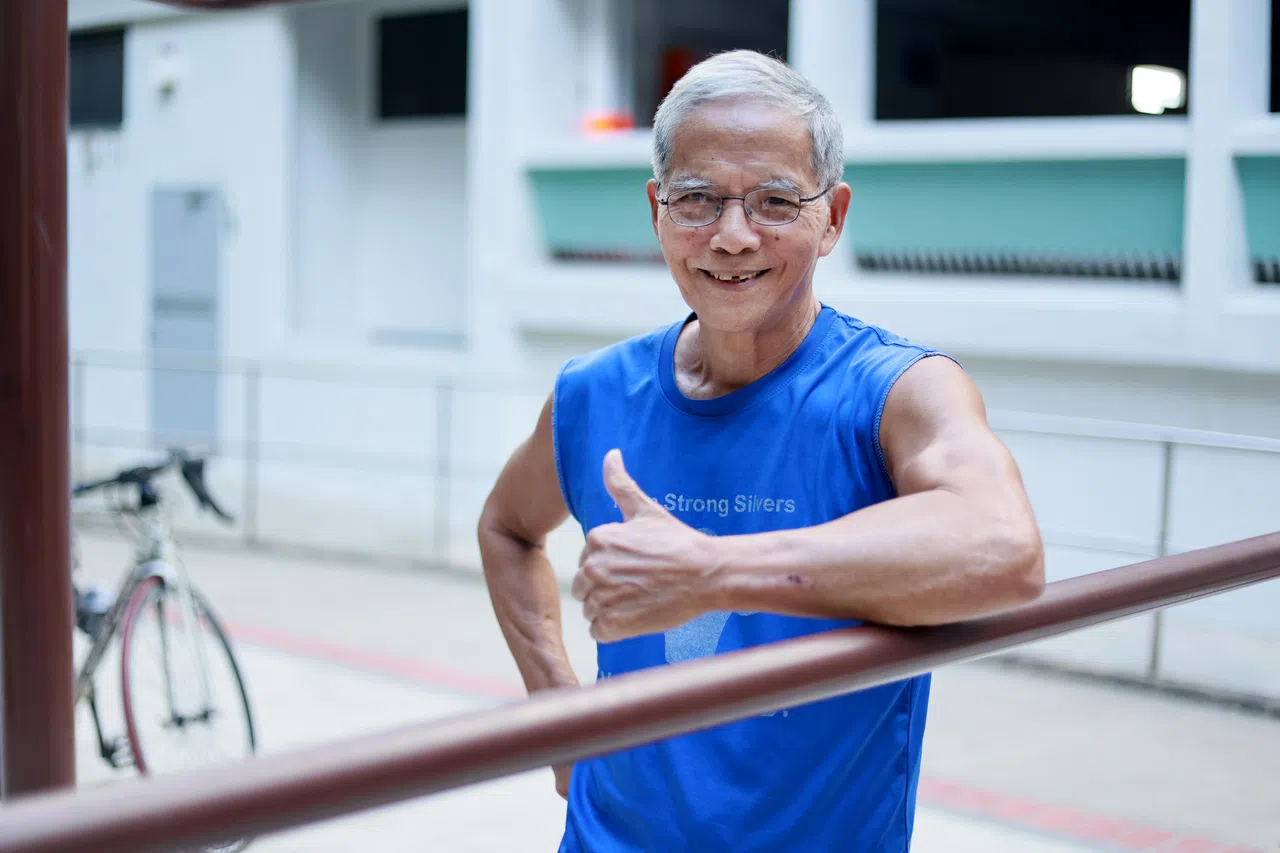 魏献国说，退休后有更多时间做运动，非常享受现在的生活。（龙国雄摄）