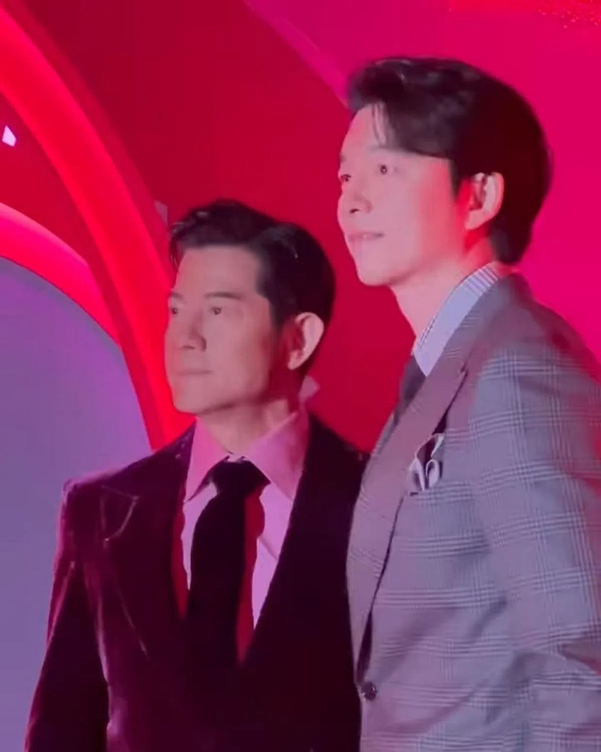 郭富城（左）与孔刘在品牌活动合体。（互联网）