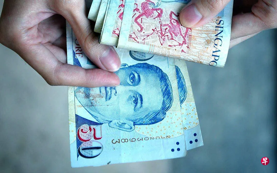 谎称帮忙汇款骗同乡2万元还赌债男子判监两个月| 联合早报