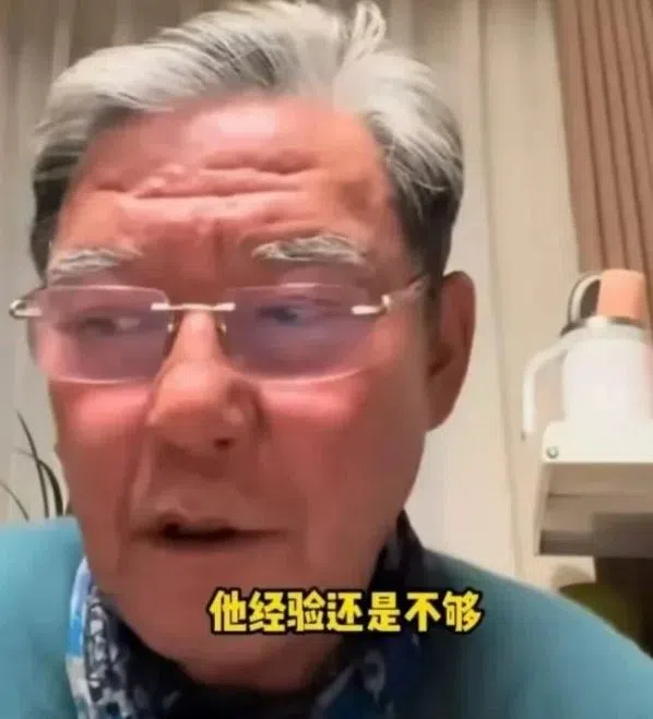 资深艺人李立群公开吐槽王家卫拍《繁花》经验不足，没有如实呈现30年前的上海风貌。（互联网）