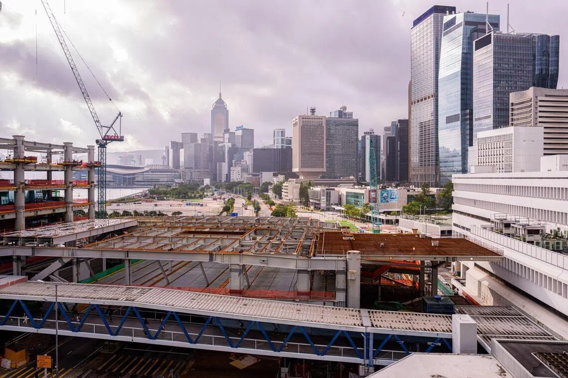 港财政司长：香港公共财政状况正在改善