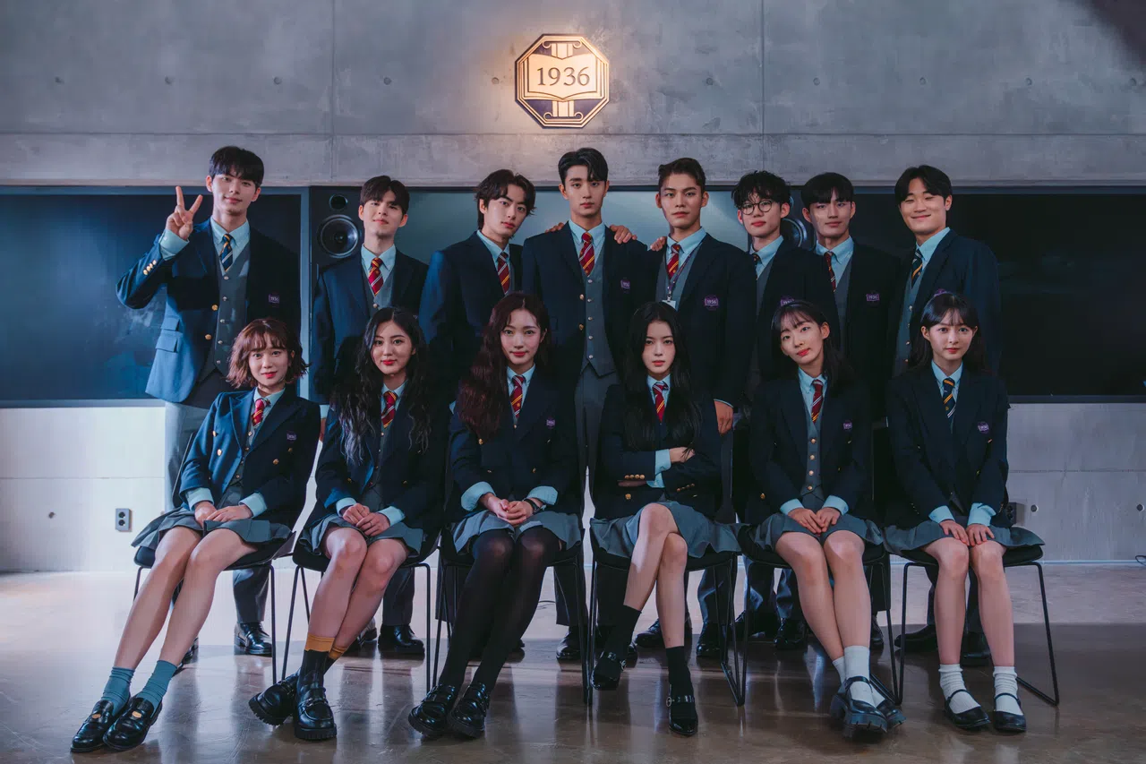 《校园阶级》讲述私立贵族学校一群身为前0.01%上流圈的学生，掌控着学校的规则和秩序。（Netflix提供）