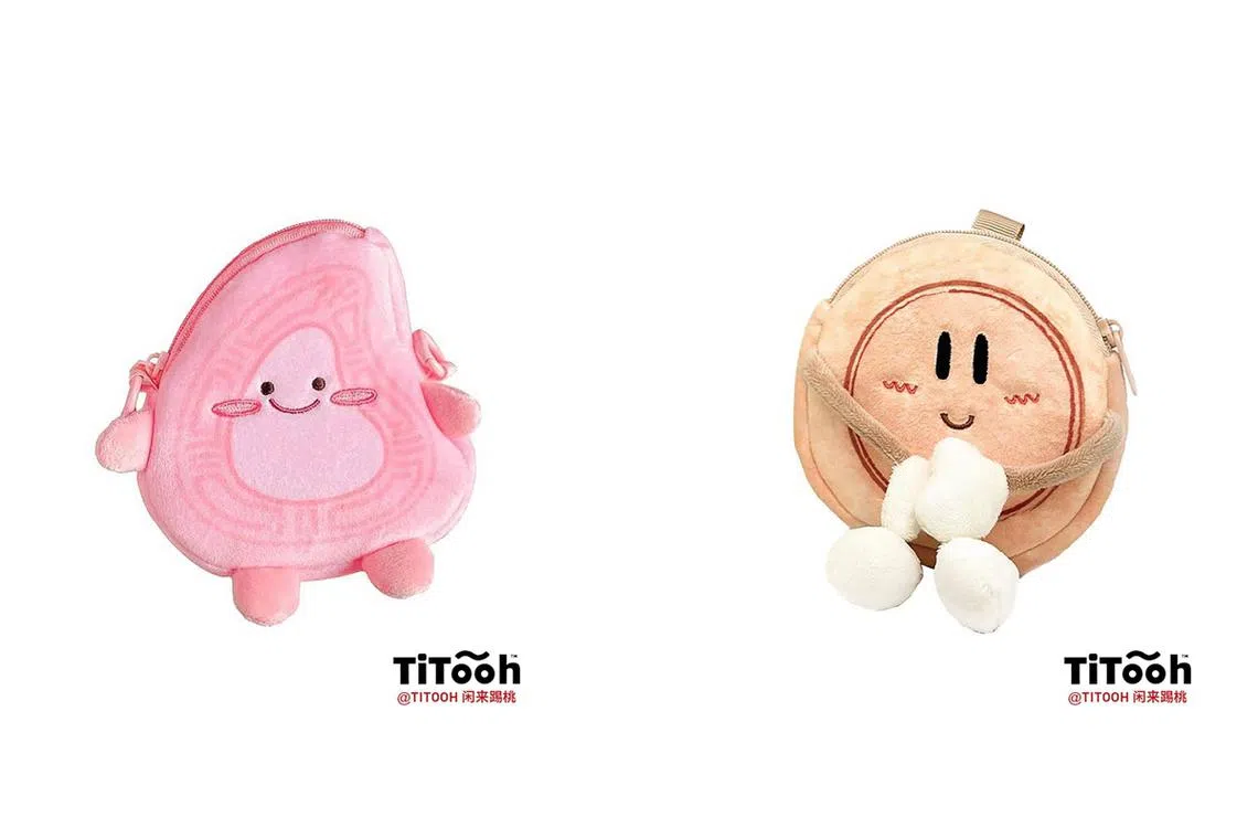 泰茂栈以豆沙饼和饭粿为原型，推出周边挂件。（泰茂栈提供）