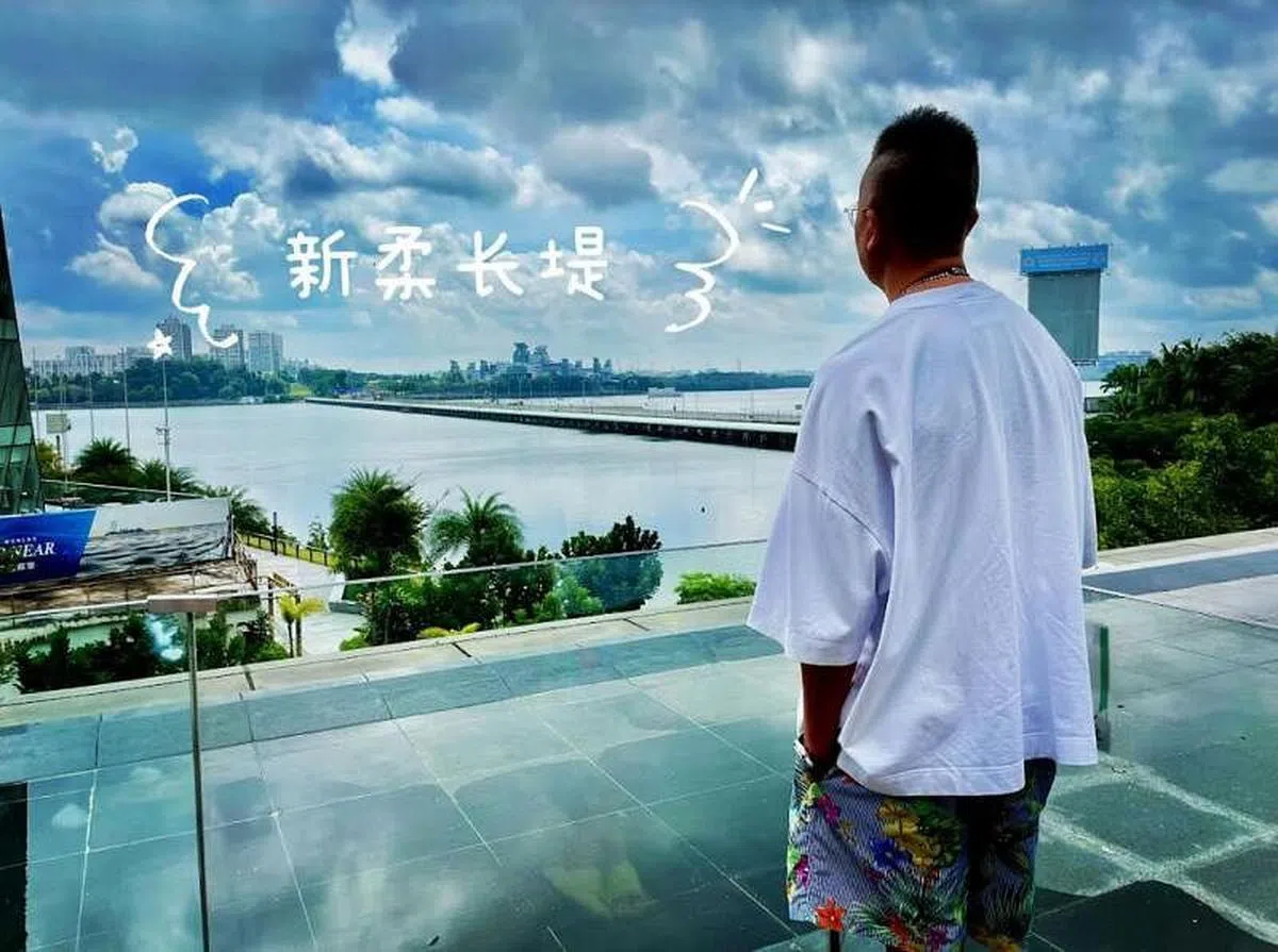 汉玮：“以前是车水马龙，车辆来往穿梭非常热闹，但现在望过去，长堤真是一辆车都没有。”（受访者提供）