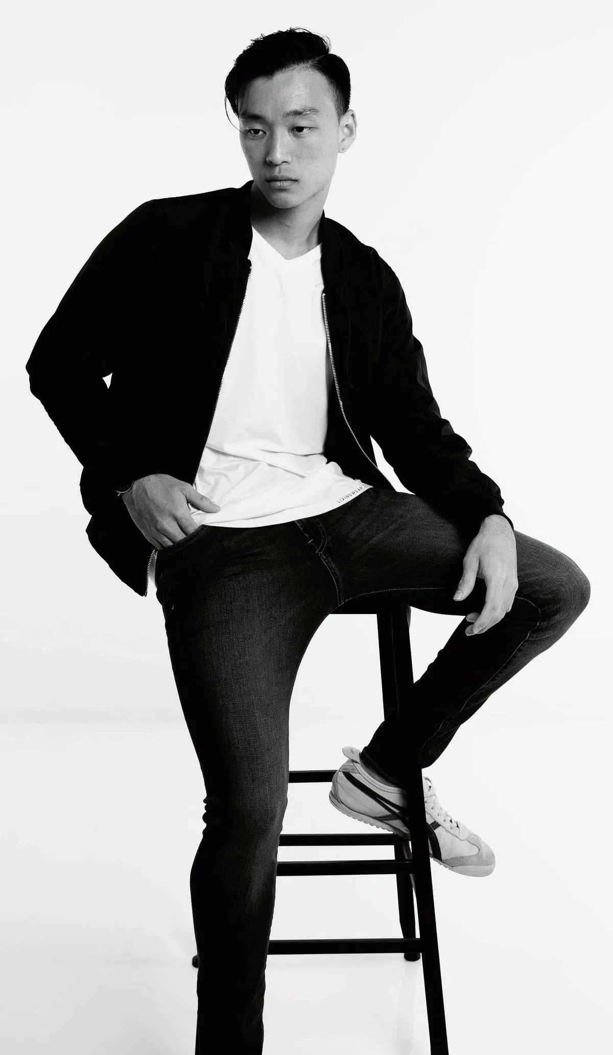 黄耀慷凭设计构想“工厂”，赢得2020∕21年度日本漆亚洲青年设计师大奖赛建筑组别的最佳设计影响力奖。