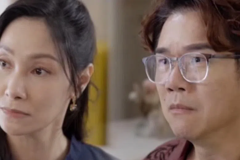 吉娜（左）和苏梽诚在《青春小鸟》中扮演夫妻。（互联网）