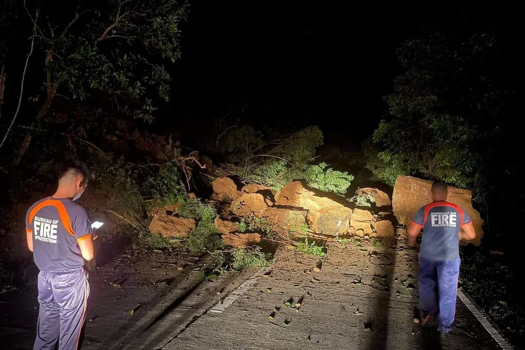 菲6.4级地震 医院和老教堂损毁 至少六人伤 
