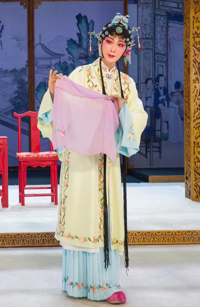 福建莆仙戏剧院著名演员黄艳艳凭《踏伞行》的精彩表现，获得中国戏剧梅花奖殊荣。（主办单位提供）