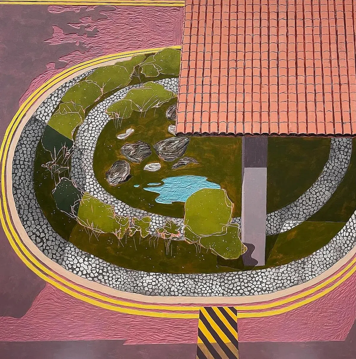 林加淇从停车场高处俯视回旋处（2022），这是有意识规划出来的迷你花园。（画廊提供图片）