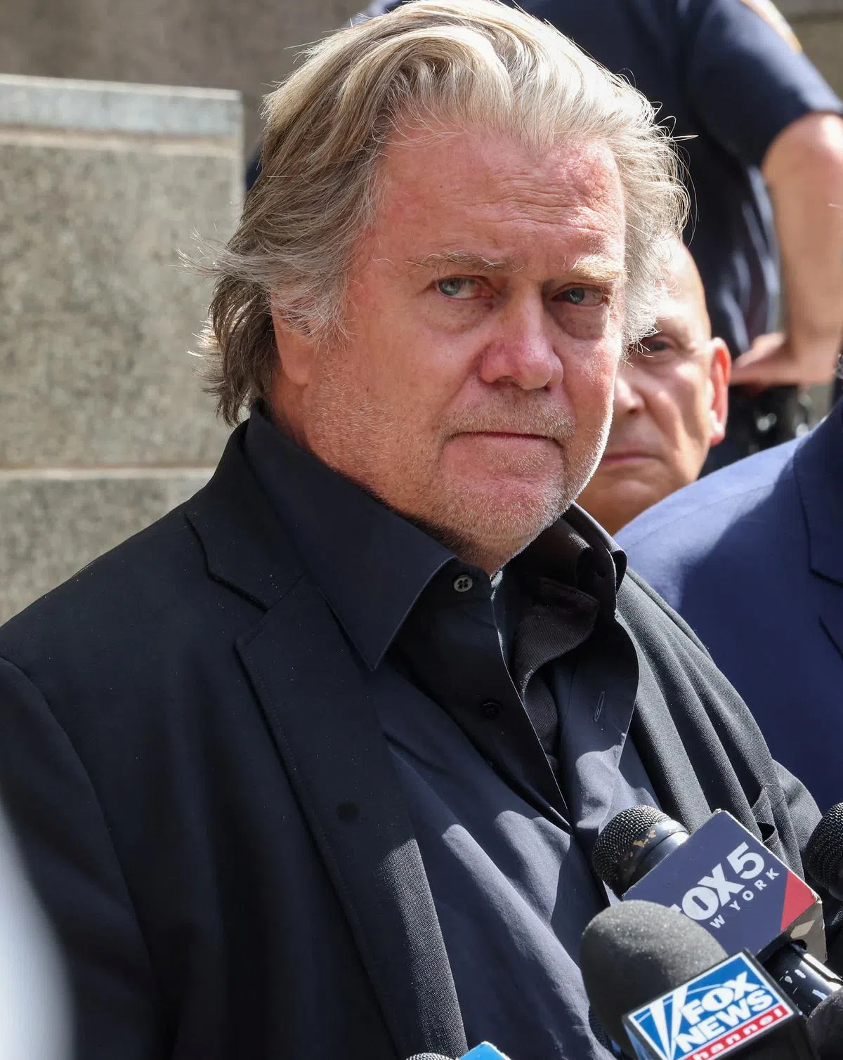 特朗普长期的政治策略师班农因藐视国会被判罪成，案件将在星期五（10月21日）下判。（路透社）