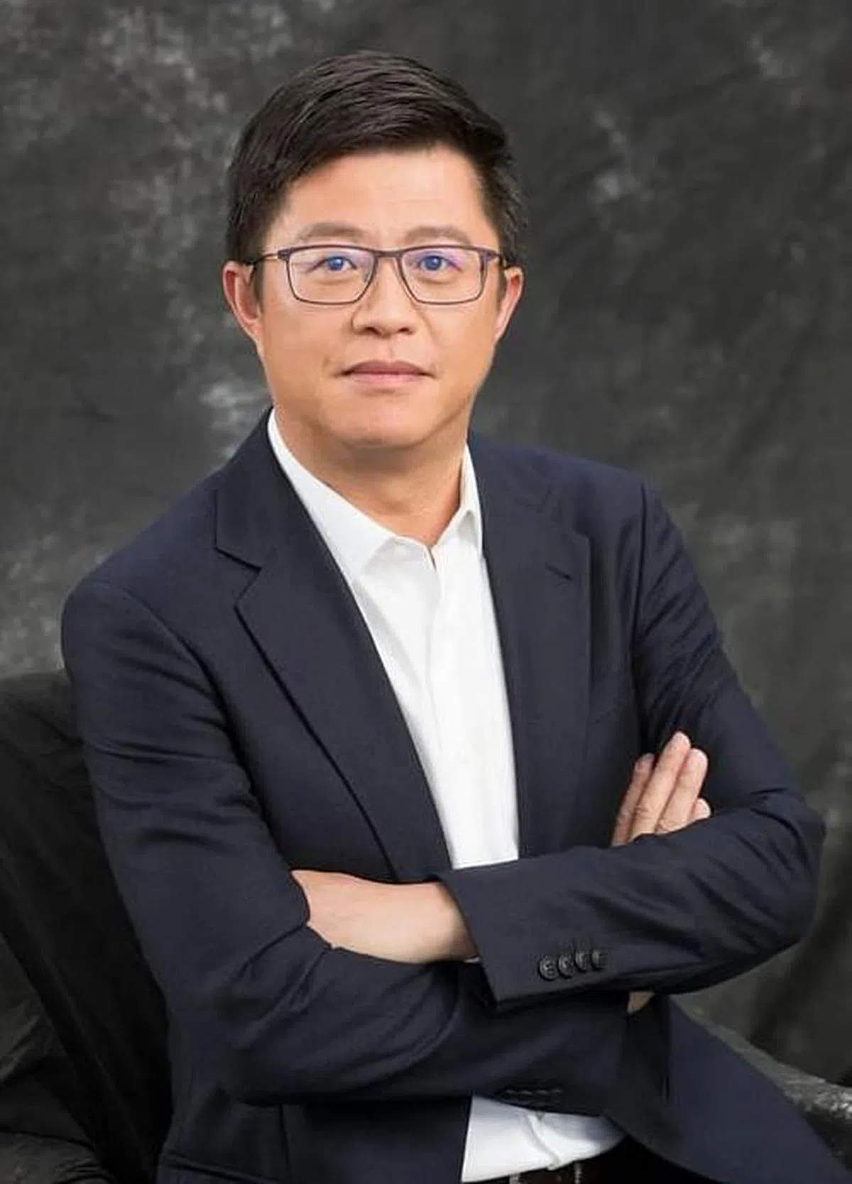 东南亚数码经济虽刚起步，却处于快速发展阶段，中国的大型互联网企业如阿里、腾讯、蚂蚁集团和字节跳动等已进军这市场。意识到东南亚数据中心行业下来的巨大增长潜力，我们在约两年前也开始扩大东南亚业务足迹。——万国数据董事长兼首席执行官黄伟