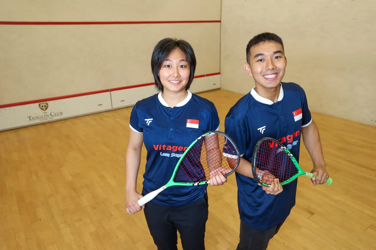欧金铭（右）和王凯欣将首次参加新加坡壁球公开赛。（吴先邦摄）