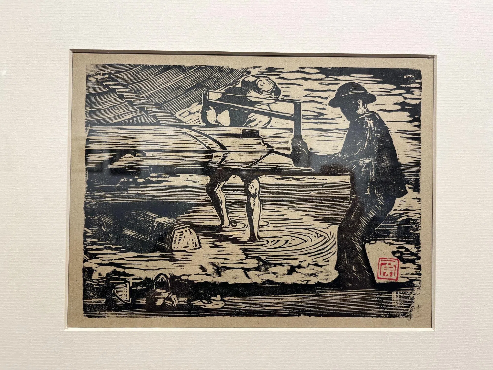 许锡勇木刻版画《锯木》（1957）。（画廊提供）