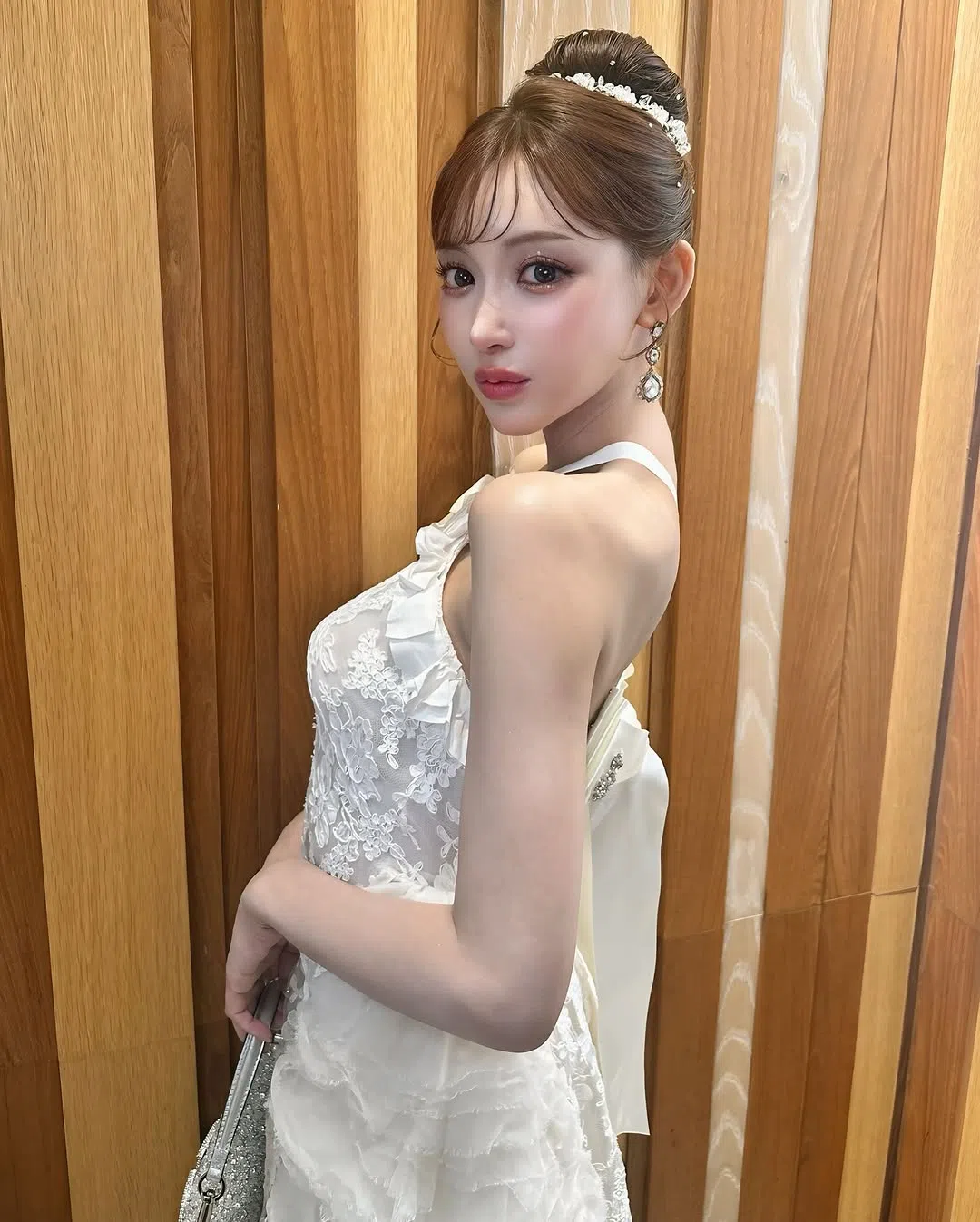 明日花绮罗（Kirara Asuka）是日本前著名女优，目前转当网红。（取自明日花绮罗IG）