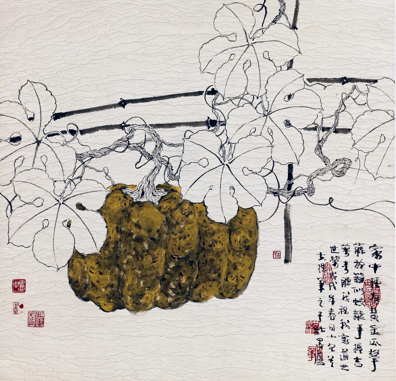 林仰章水墨画新作以白描勾勒或凃色技法来画南瓜藤蔓。（梁麒麟摄）