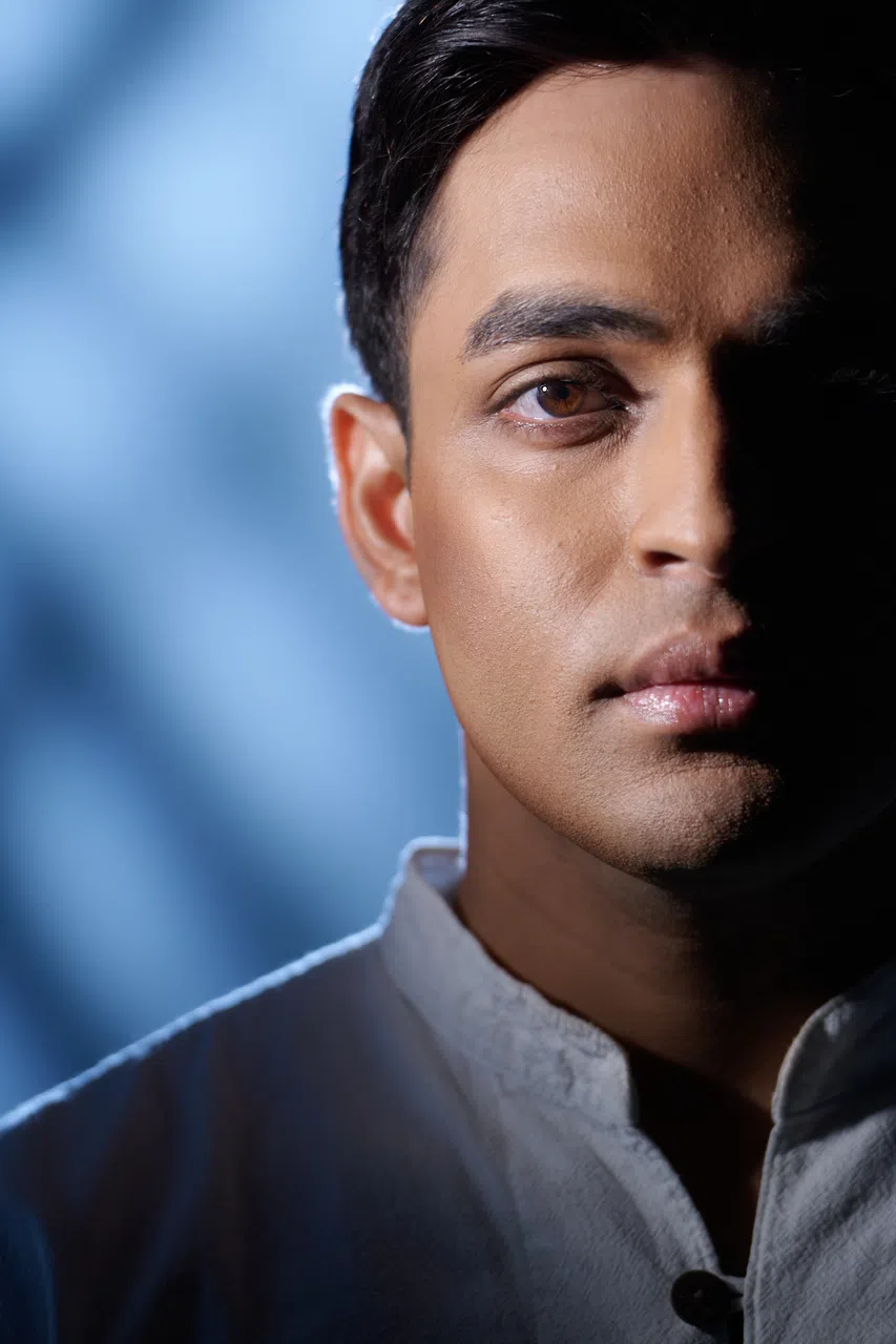 必要剧场重演《蚀》，由本地获奖演员什雷·巴尔加瓦主演。（Tuckys Photography摄）