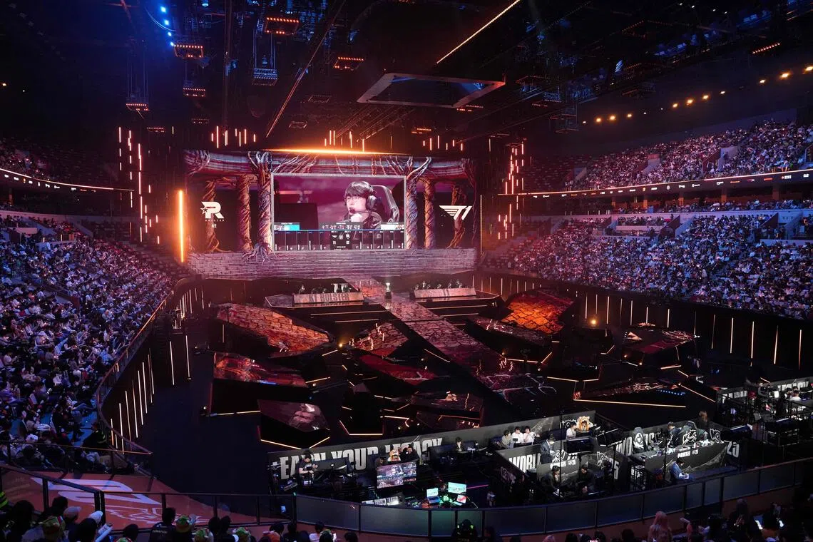 2025年LoL冠亚军战在中国成都展开，现场相当隆重。（法新社）