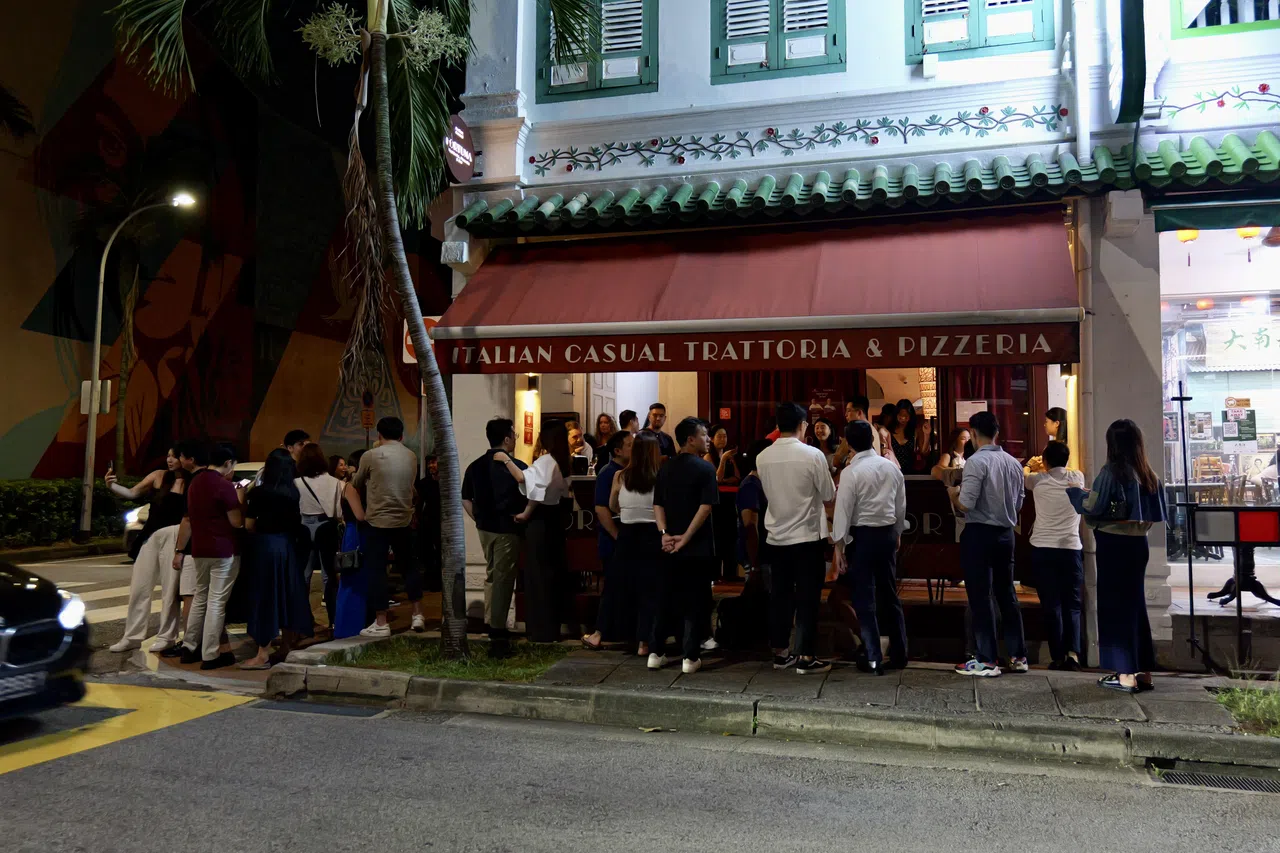 5月底，维塔利亚诺受邀在本地意式餐馆Fortuna举办为期三天的客座主厨活动，吸引一众比萨粉丝朝圣。（餐馆提供）