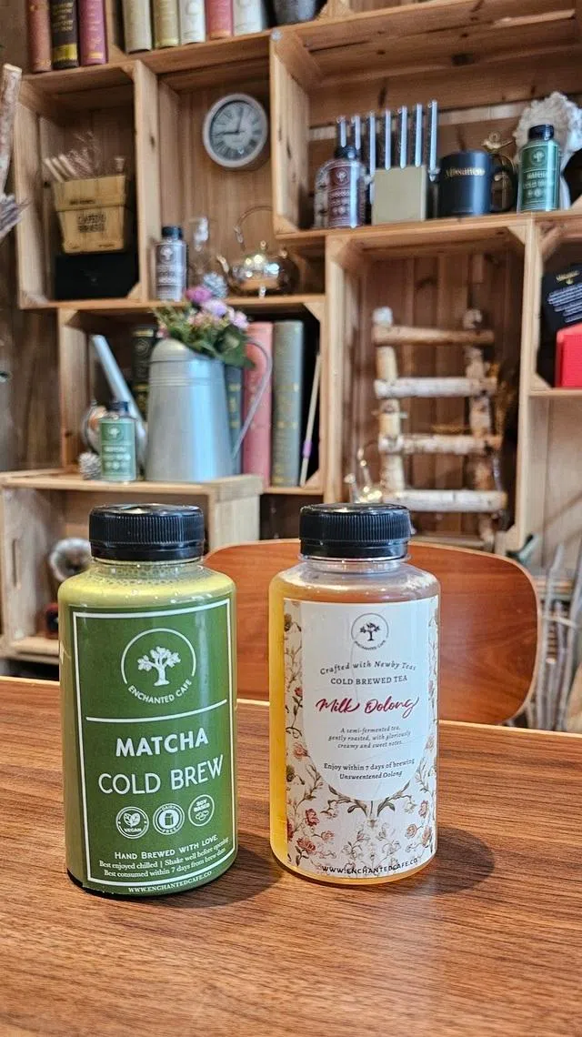 Enchanted Cafe主打多款冷泡茶和豆乳冷萃咖啡。（黄亿敏摄）