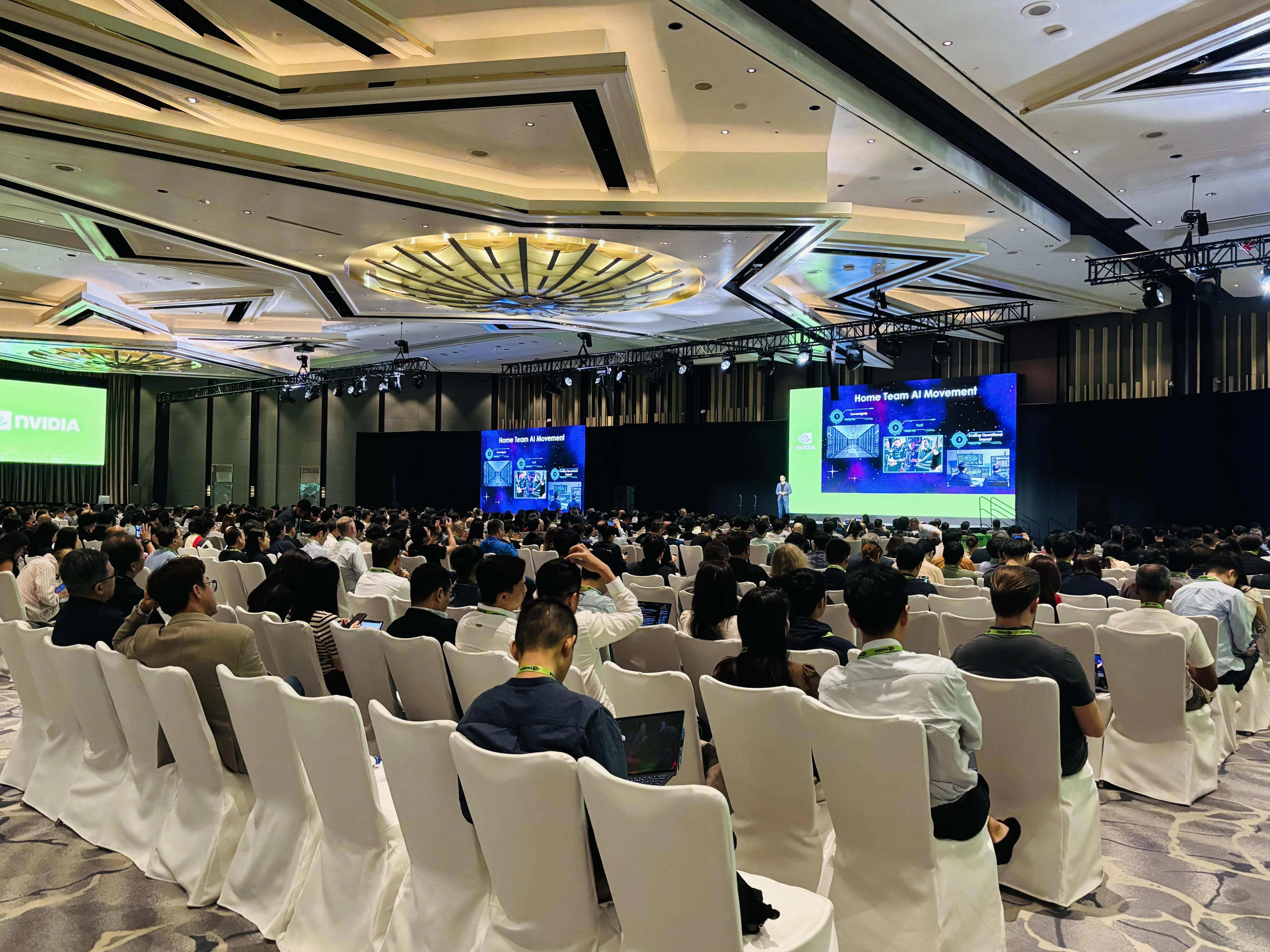 总共有超过1000名来自新加坡和东南亚地区的与会者，出席在新加坡举行的“英伟达人工智能日”。（李可爱摄）