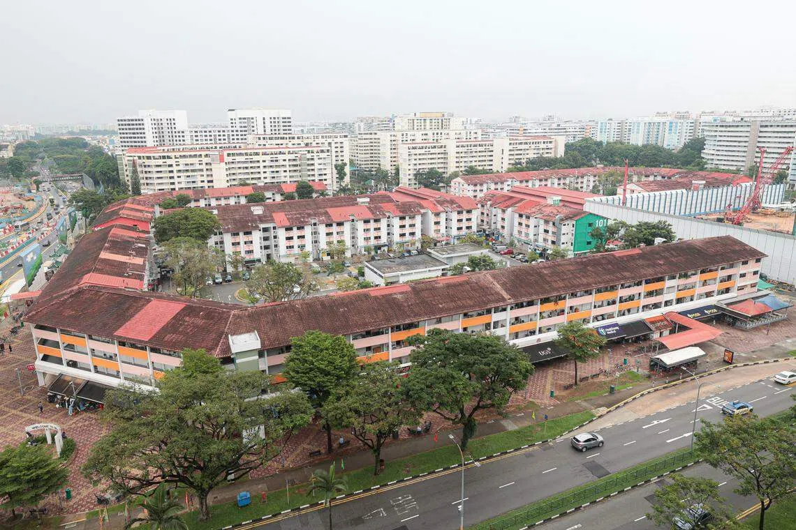 忠邦城在1977年推出第一批组屋，也是本地第一个结合住屋和商店等设施的邻里。（李冠卫摄）