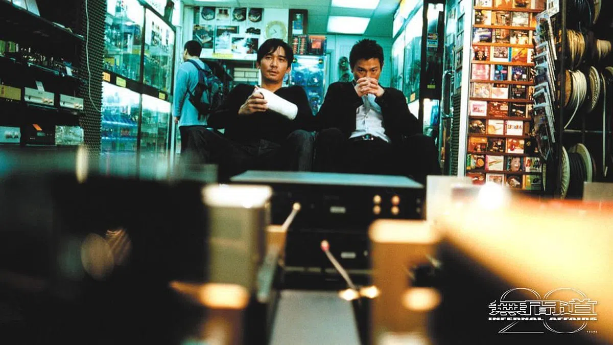 梁朝伟和刘德华在音响店的戏是特别加入的。（嘉华院线）