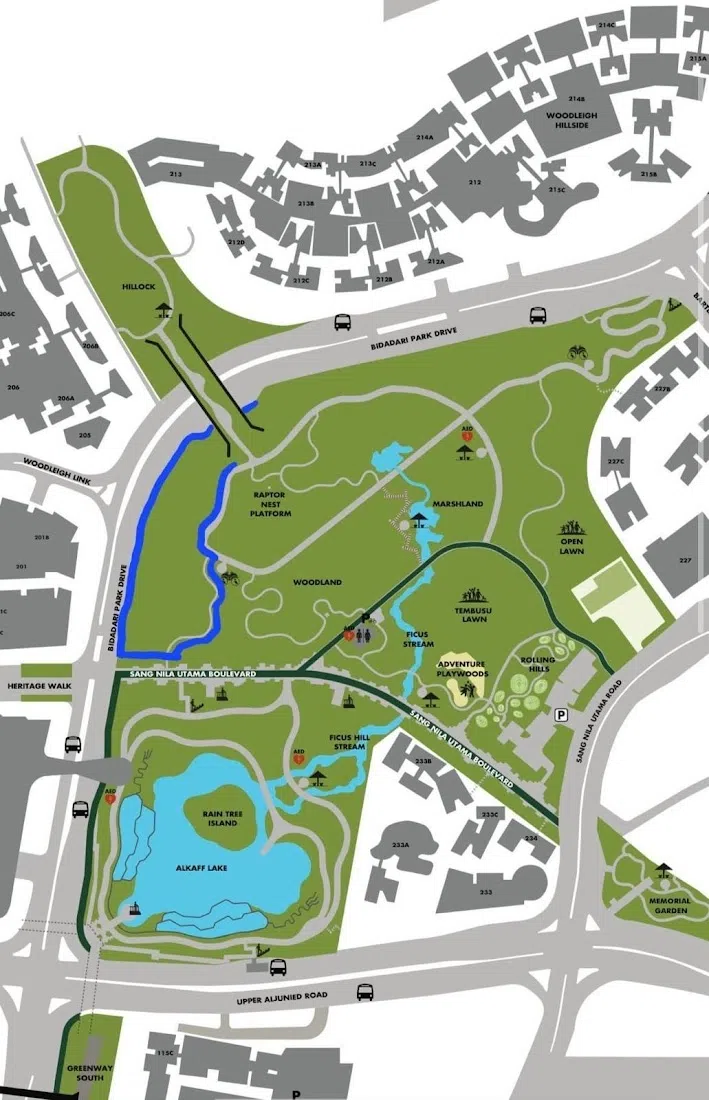 当局上星期四（6日）架起U形蓝色半封闭围栏，减少流浪狗与路人直接接触（蓝线）。（公园局提供）