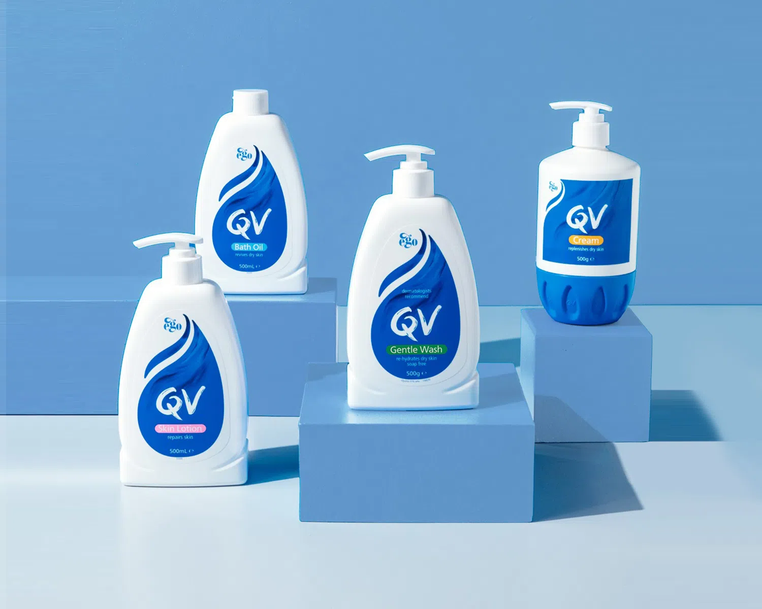 城市居民经常暴露在各种环境的污染成分中。选择正确的护肤品，对肌肤进行日常呵护，就像为自己穿上了一件护肤衣，抵御外部的伤害。图为QV Skincare系列的护肤产品。（图/QV提供）