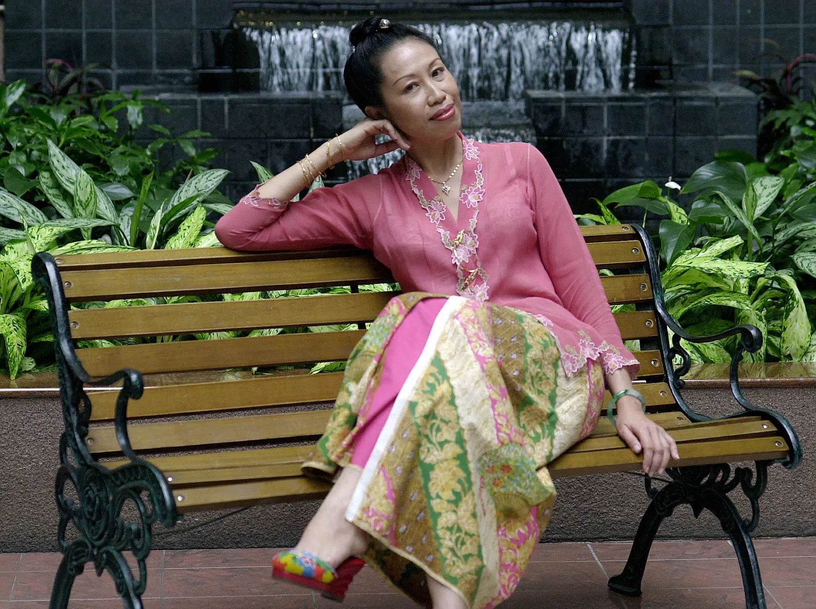 蔡宝珠多年前曾来新加坡演出她的招牌单人剧《娘惹艾美丽》。（海峡时报档案照）