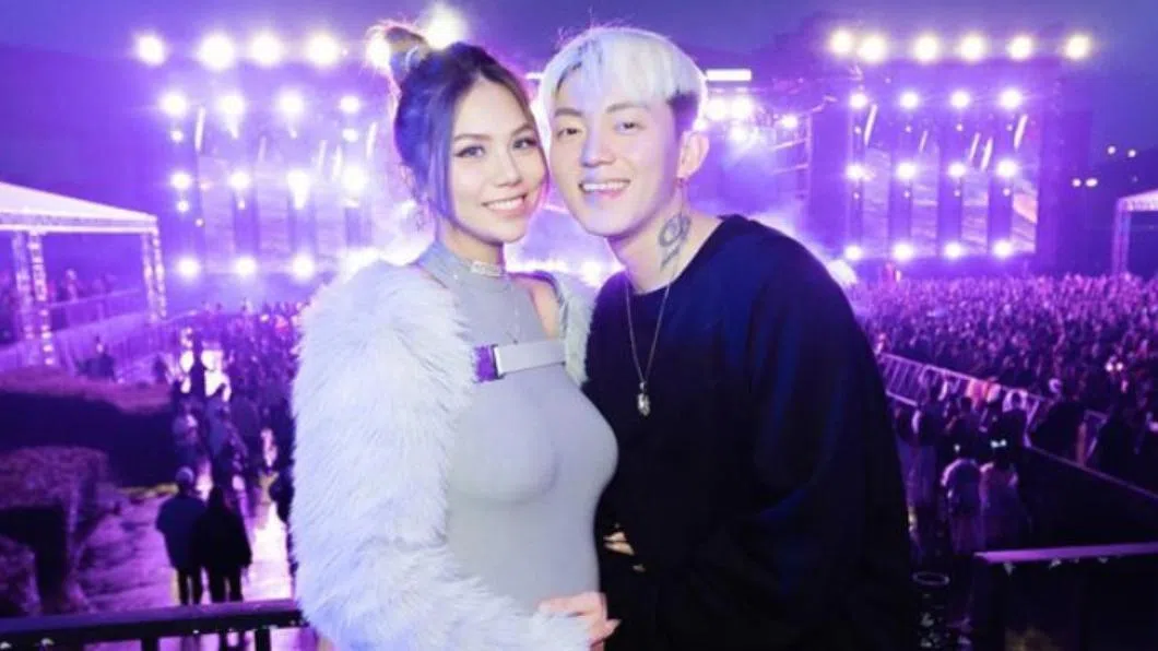 蕾菈和丈夫汤宇住家被搜出毒品大麻。（取自网红Instagram）