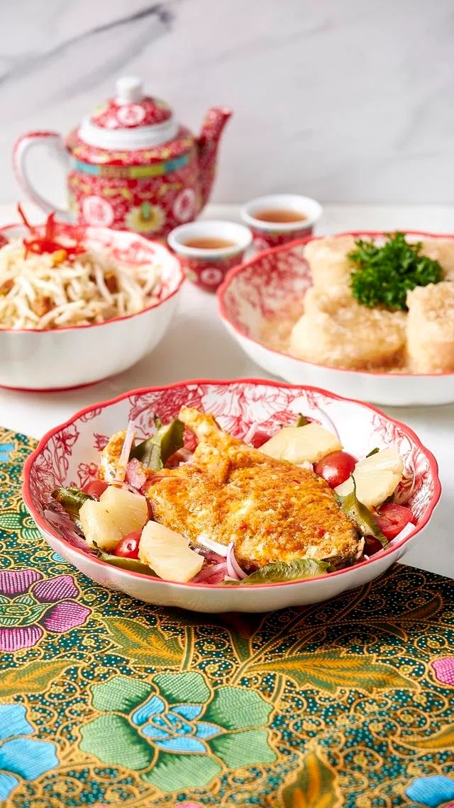 阿参鱼是摩登娘惹餐馆Martina’s Kitchen的招牌菜之一。（餐馆提供）