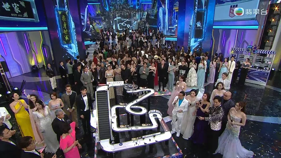 TVB综艺《万千星辉贺台庆》办现金大抽奖，引起争议。（TVB）