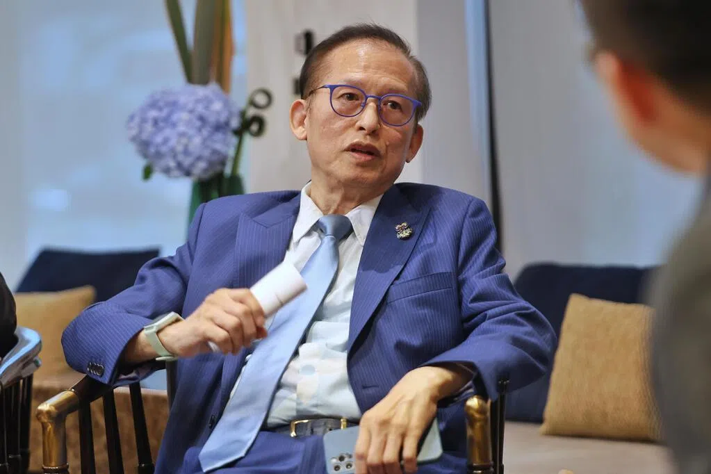 郭令明向圣若瑟书院捐赠100万元 助学生掌握AI技能