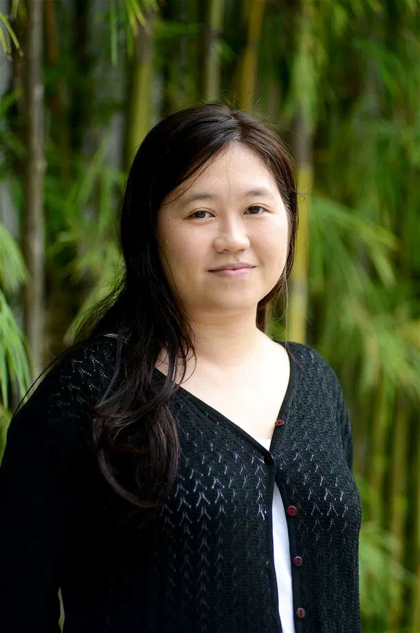“在发达国家，尤其是亚洲，提高生育率的政策效果都有限，因为当代年轻人的观念已经改变，结婚生子不再是必需品。”——国大李光耀公共政策学院政策研究所高级研究员陈宝玲博士