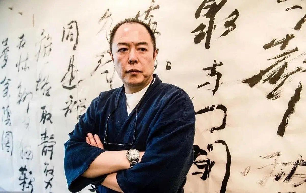 张铁林写得一手好书法。（互联网）