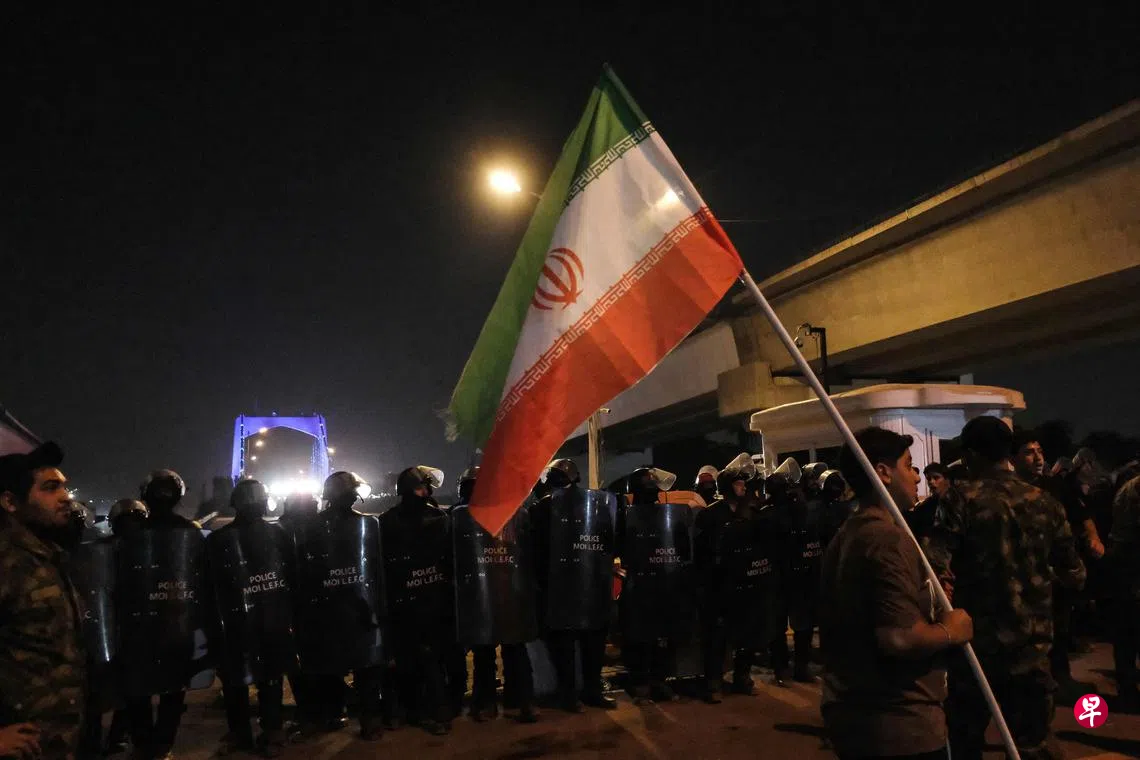 伊拉克武装组织：若美国介入以伊冲突将袭击美目标| 联合早报