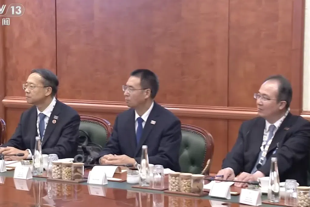 中央警卫局长周洪许亮相“习莫会”