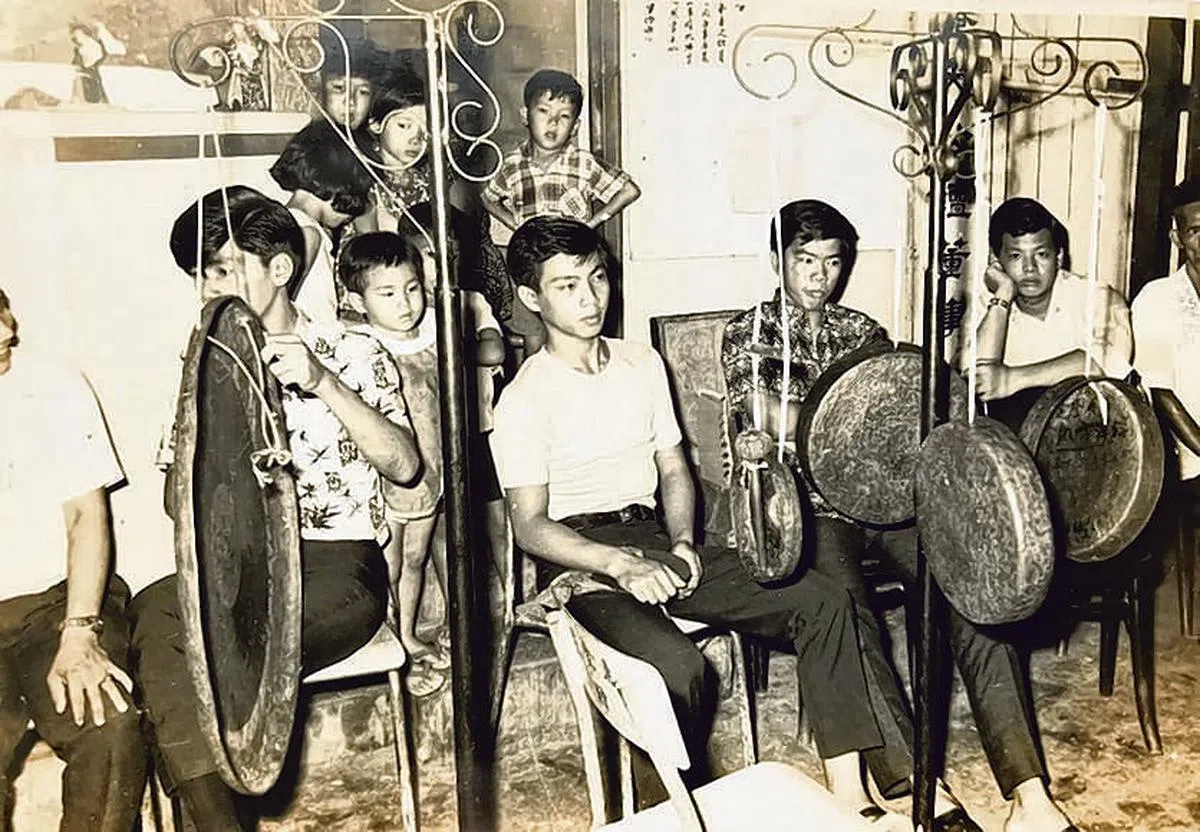 村民互助社也成立潮剧乐队。