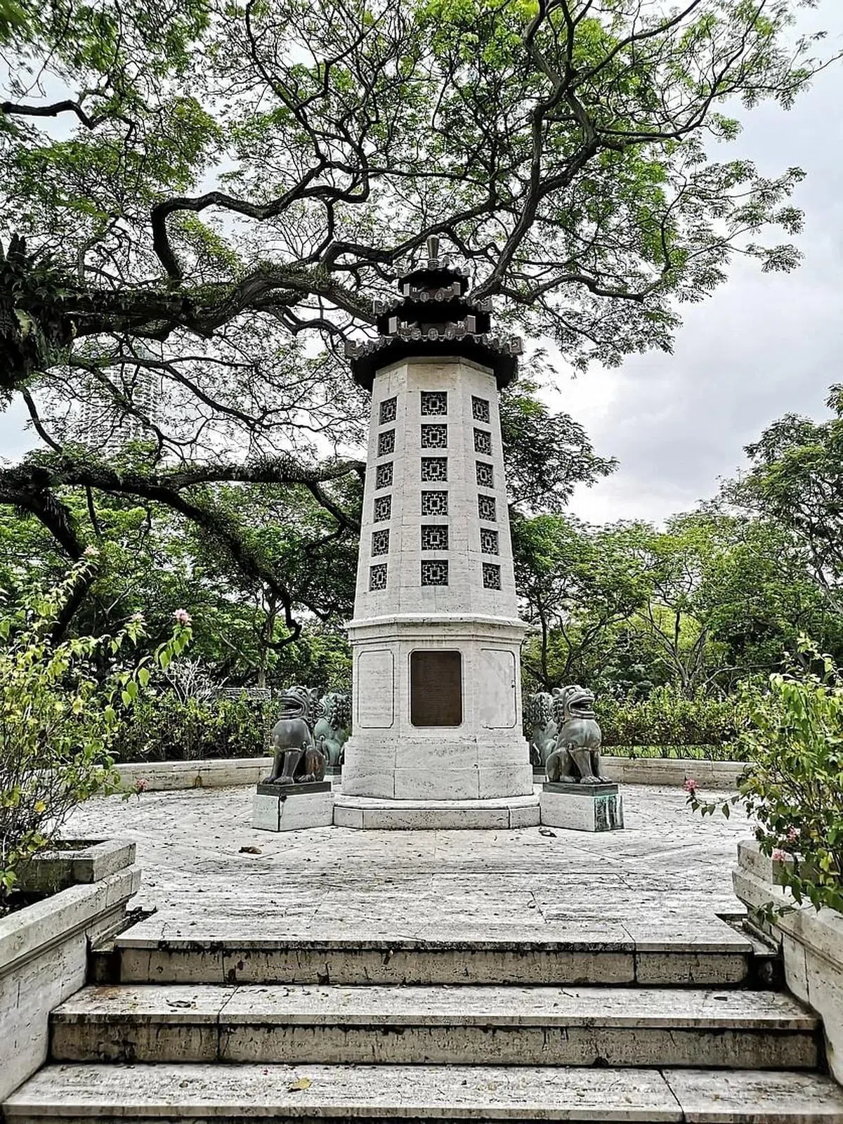 林谋盛纪念碑。（厂商提供照片）