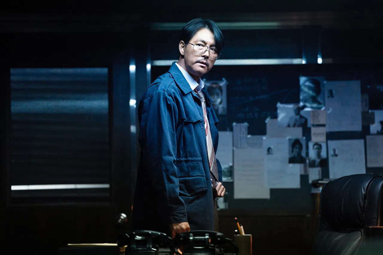 郑雨盛在第二季《韩国制造》的角色，以打击罪犯之名行复仇之实。（Disney+提供）