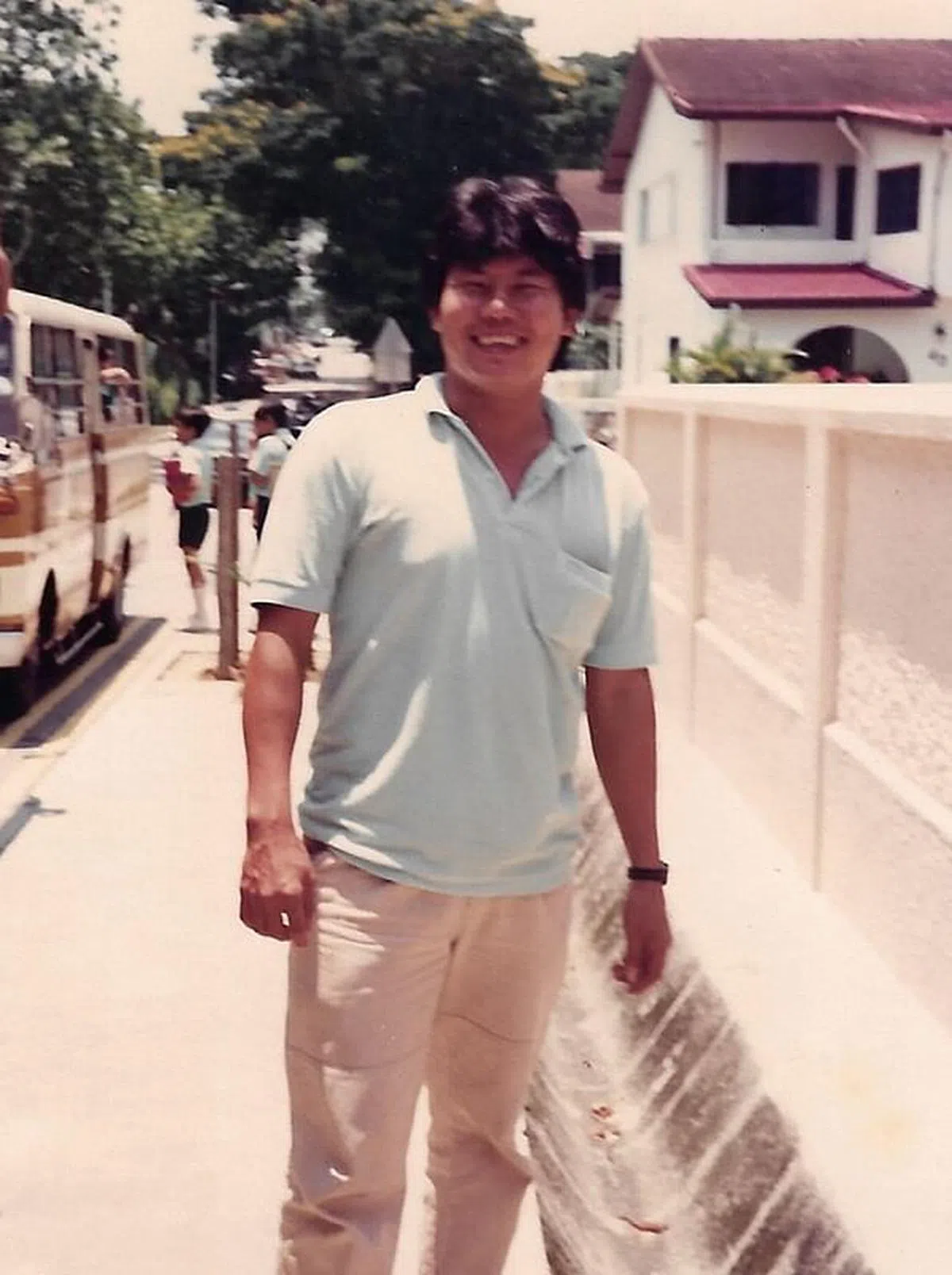 白礼顺12岁就出来社会打工，他在年轻时是名巴士司机。（受访者提供）