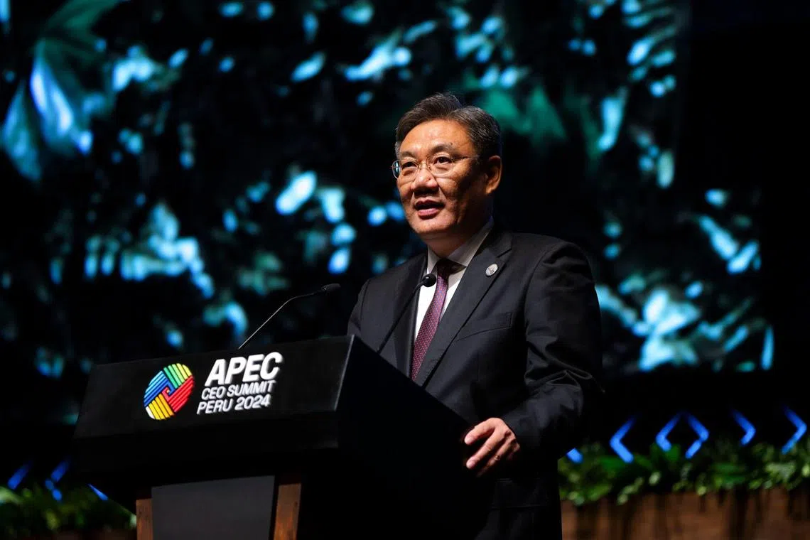 中国商务部长王文涛11月15日在APEC工商领导人峰会代读中国国家主席习近平的书面致辞。自2022年起，习近平一直是通过书面形式在APEC工商领导人峰会发表致辞，之后才在领导人非正式会议上亲自发言。（彭博社）