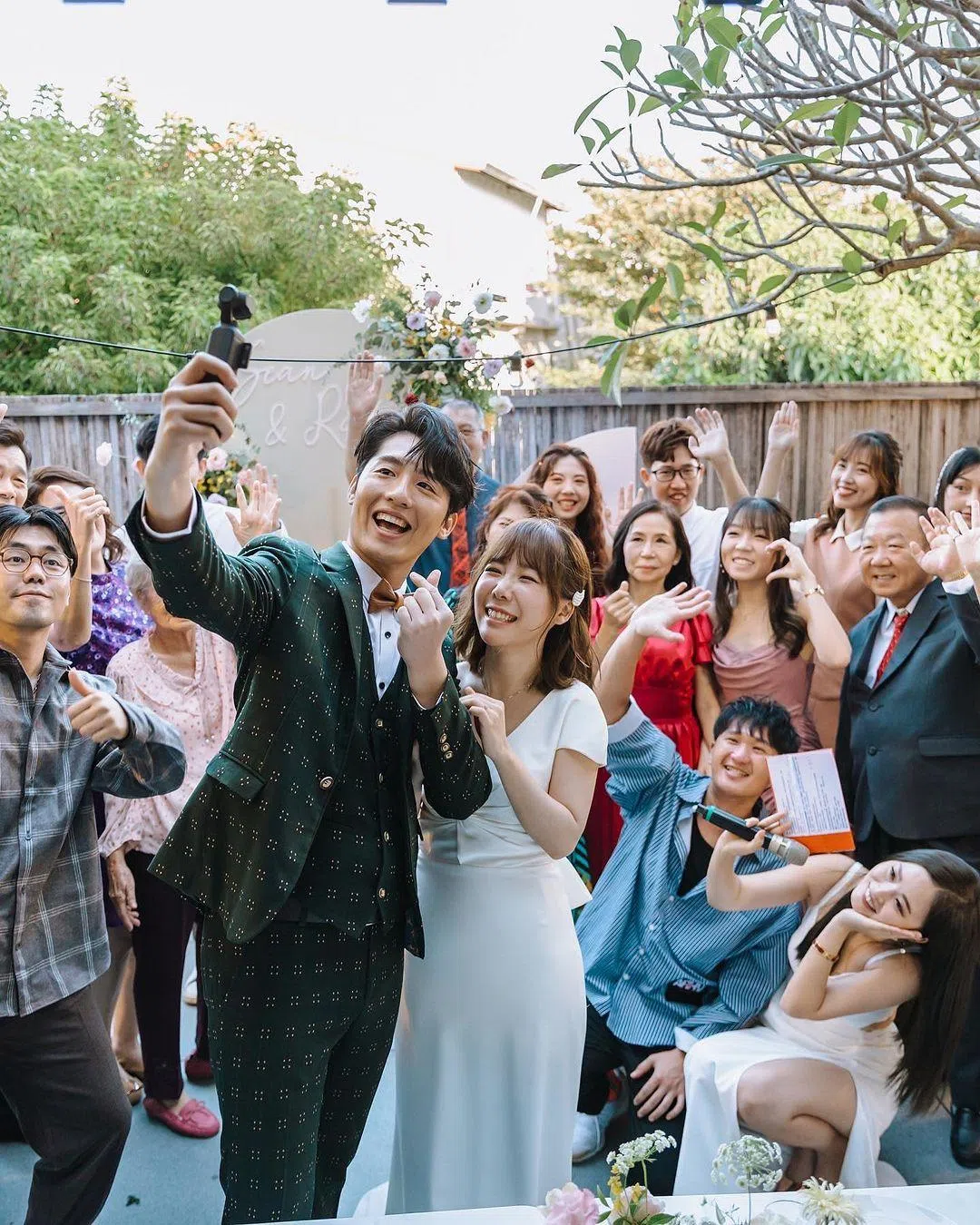 魏妙如2023年11月在台南办婚礼，妹妹和爸妈都有出席。（取自魏妙如IG）