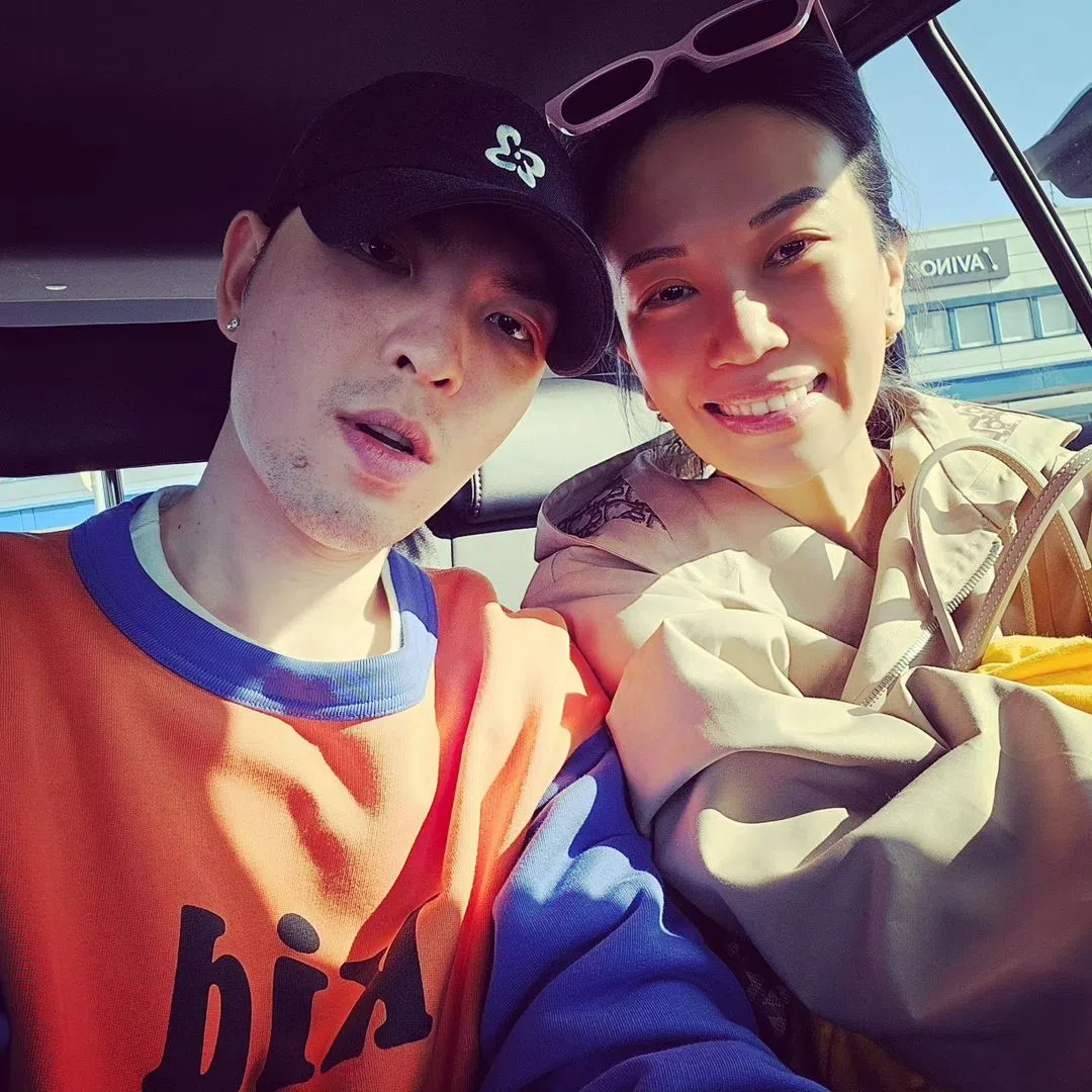 萧敬腾2023年认爱大13岁经理人后就经常高调放闪。（取自萧敬腾IG）