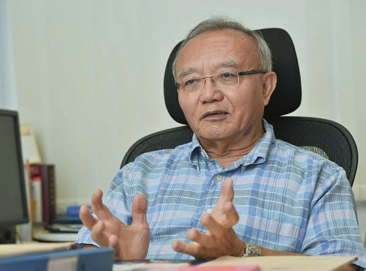 中国全国港澳研究会副会长刘兆佳认为，在“爱国者治港”的主旋律下，特首选举倾向了“精英政治”的一方，有资格问鼎特首之位的人，真正要比拼的不是政纲，而是个人条件，包括政策执行能力、社会威望、能否令中央政府放心等。（互联网）