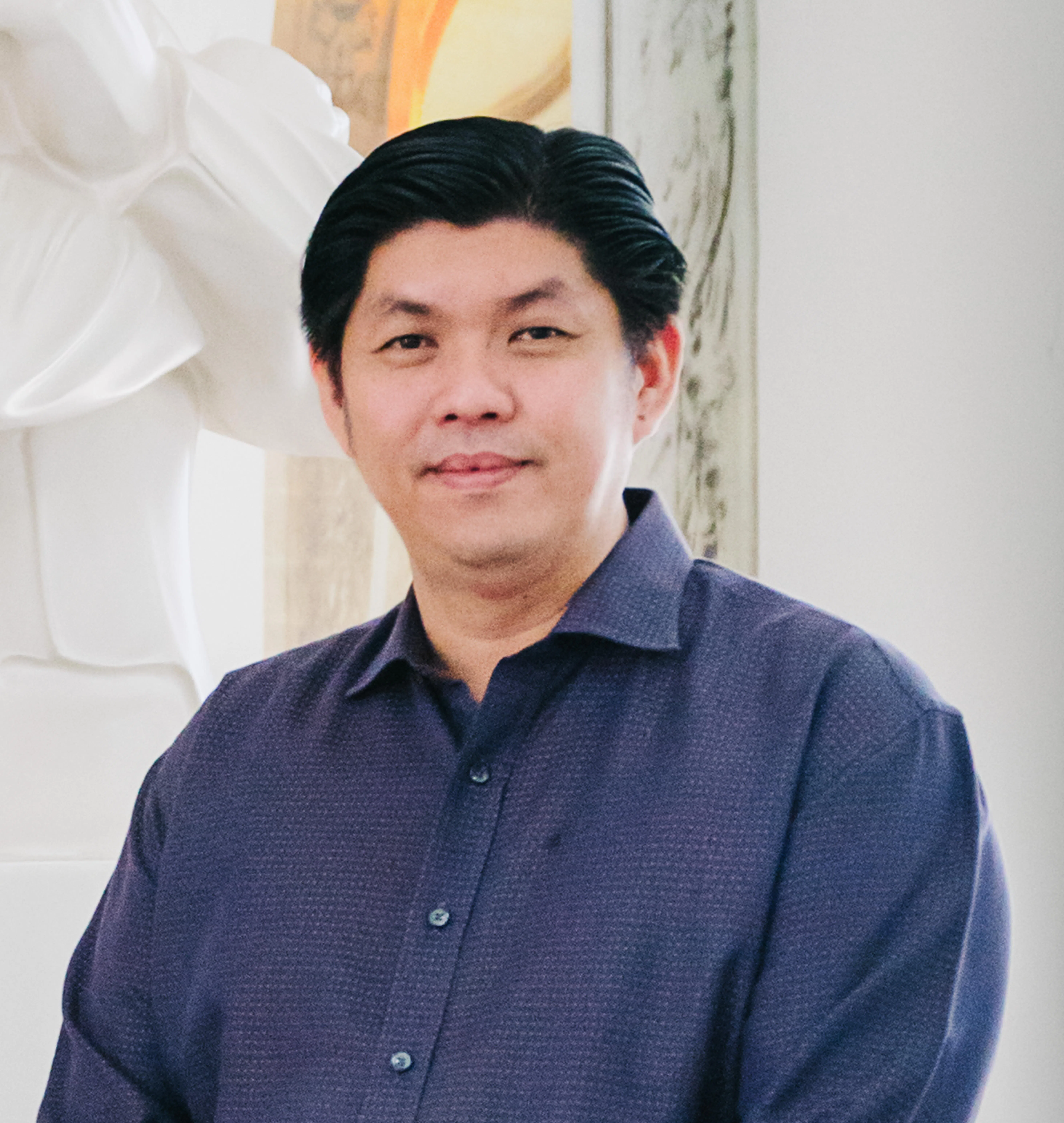 育德中学校长李白彬将调任华侨中学校长，他感谢有机会回母校服务。（受访者提供）